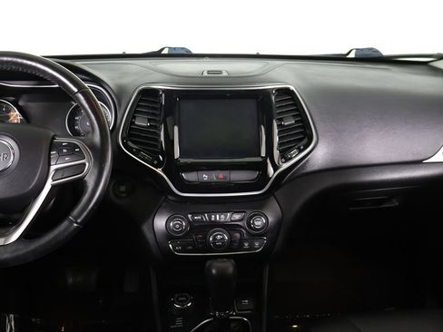 Used 2019 Jeep Cherokee Limited AWD/4WD image 38