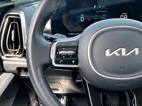 Used 2024 Kia Sorento S w/ Panoramic Sunroof Package AWD/4WD image 24