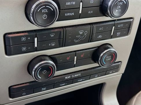 Used 2009 Ford Flex SEL image 14