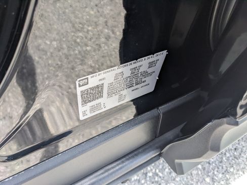 Used 2021 Chevrolet Equinox LT FWD image 42