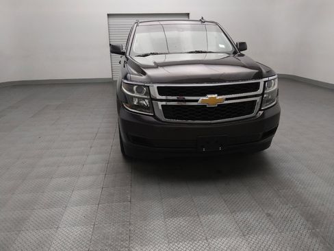 Used 2016 Chevrolet Suburban LS RWD image 14