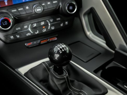 Used 2018 Chevrolet Corvette Z06 RWD image 33