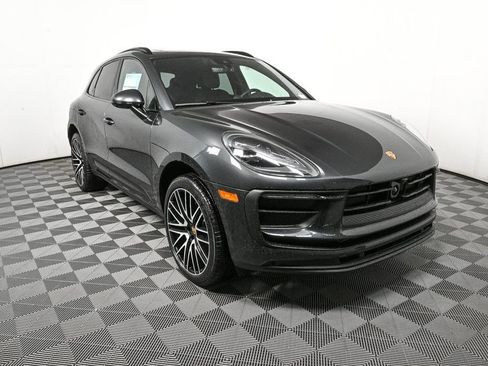 Certified 2026 Porsche Macan AWD/4WD image 27