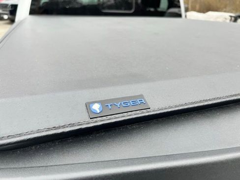 Used 2018 Ford F150 XLT w/ Equipment Group 302A Luxury image 9