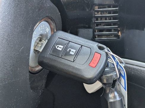 Used 2017 Mitsubishi Outlander ES FWD image 31