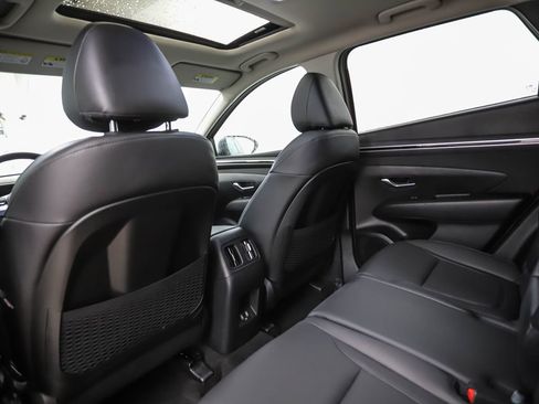 Used 2023 Hyundai Tucson SEL w/ Convenience Package AWD/4WD image 18