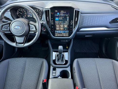 Used 2025 Subaru Forester Premium w/ Convenience Package #1 image 12