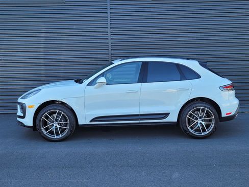New 2026 Porsche Macan AWD/4WD image 2