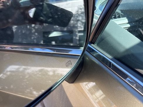 Used 2024 Subaru Ascent Premium w/ Convenience Package image 27