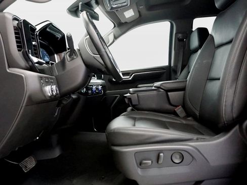 Used 2026 GMC Sierra 1500 SLT AWD/4WD image 14