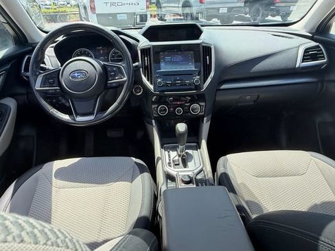 Used 2021 Subaru Forester Premium AWD/4WD image 13