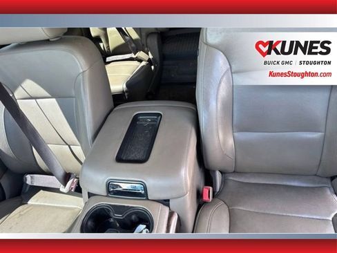 Used 2018 GMC Yukon SLT w/ Premium Edition AWD/4WD image 15