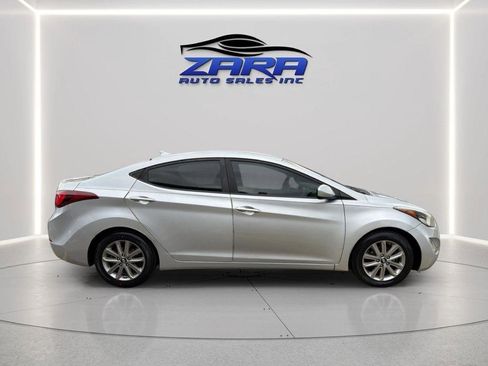 Used 2014 Hyundai Elantra SE w/ Option Group 02 image 8