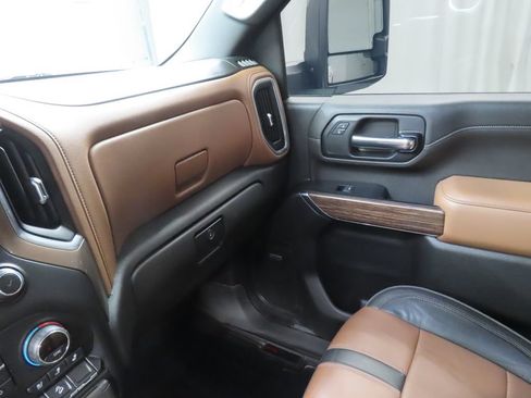Used 2020 Chevrolet Silverado 3500 High Country w/ LPO, Dark Essentials Package AWD/4WD image 24