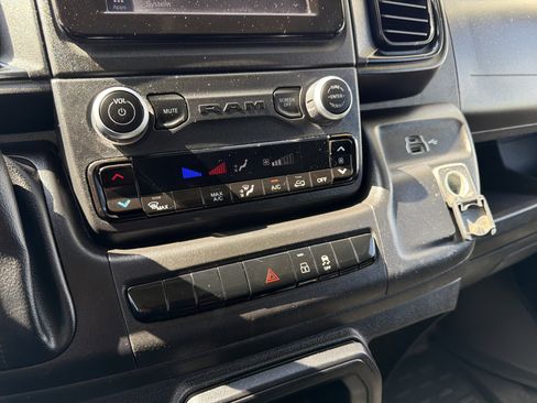 Used 2023 RAM ProMaster 2500 FWD image 18