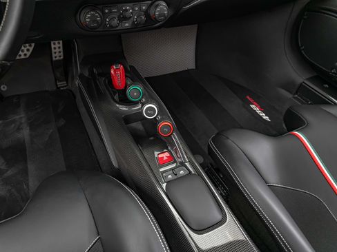 Certified 2020 Ferrari 488 Pista Coupe RWD image 6