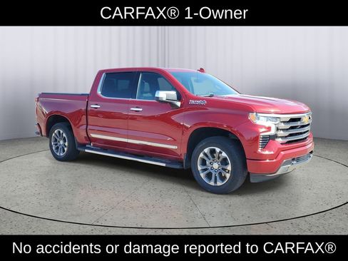 Used 2023 Chevrolet Silverado 1500 High Country w/ Technology Package image 2