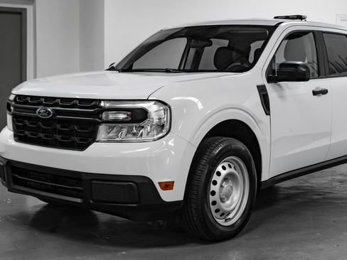Used 2022 Ford Maverick XL image 7