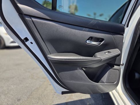Used 2022 Nissan Sentra SV w/ Trunk Package FWD image 32