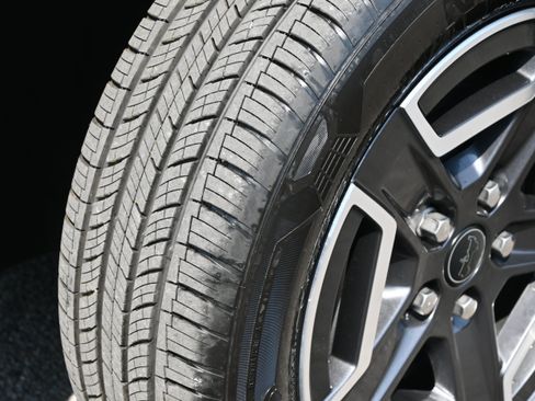 New 2026 Jeep Cherokee Laredo AWD/4WD image 12