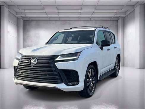 Certified 2024 Lexus LX 600 4WD w/ Appearance Package image 7