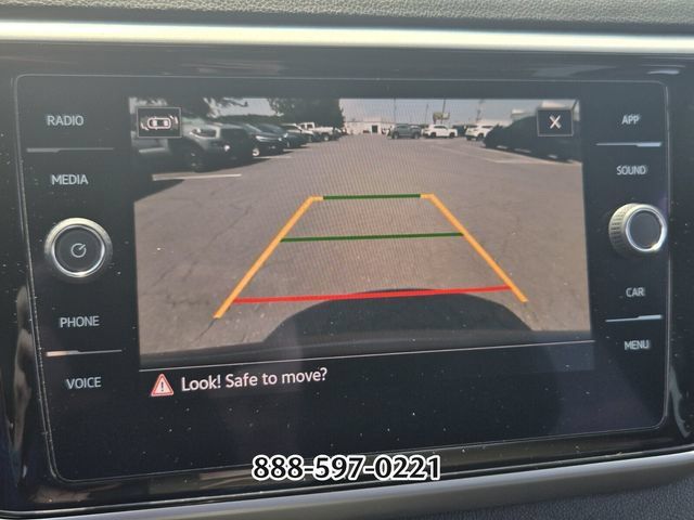 Used 2022 Volkswagen Atlas Cross Sport SE w/ Panoramic Sunroof Package FWD image 23