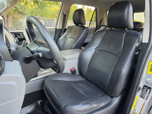 Used 2010 Toyota 4Runner SR5 RWD image 25