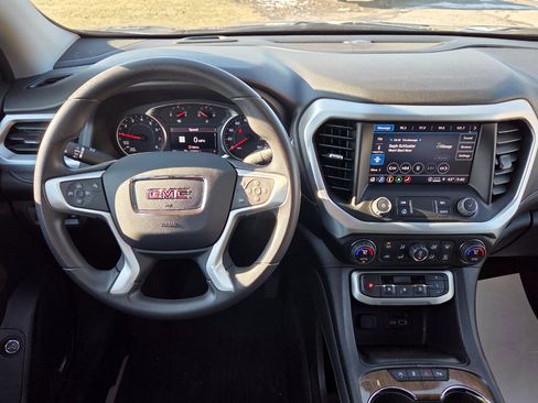 Used 2023 GMC Acadia SLE w/ Driver Convenience Package image 9