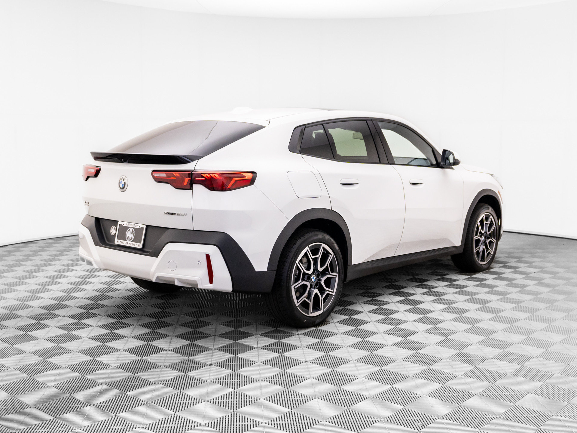 Used 2026 BMW X2 xDrive28i w/ Convenience Package AWD/4WD image 6