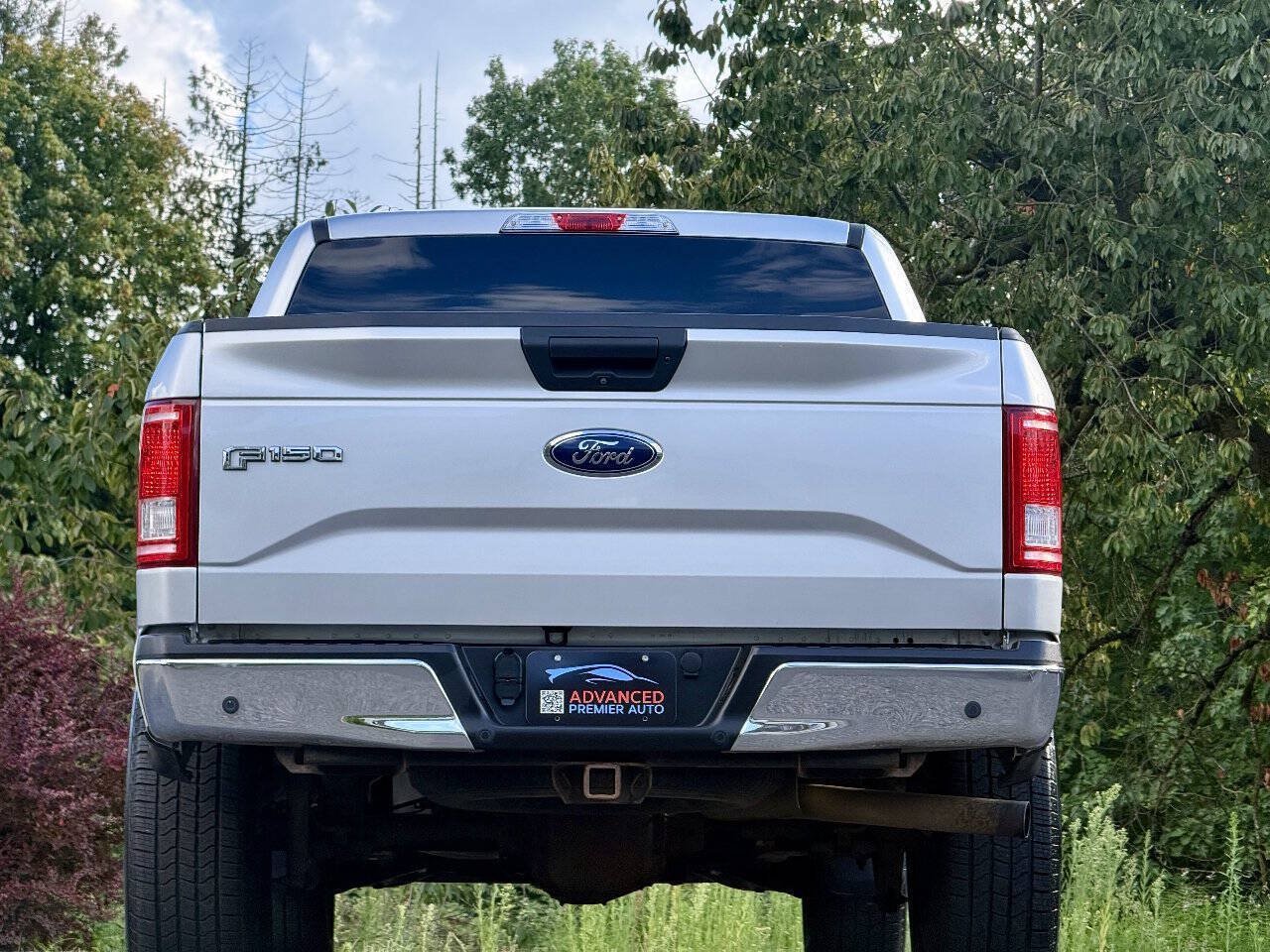 Used 2017 Ford F150 XLT w/ Equipment Group 301A Mid AWD/4WD image 11