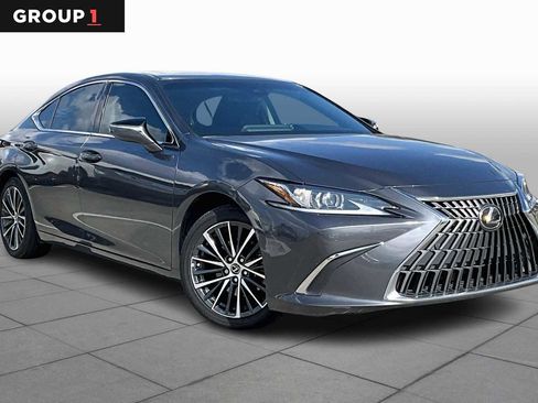 Used 2022 Lexus ES 350 w/ Premium Package image 2