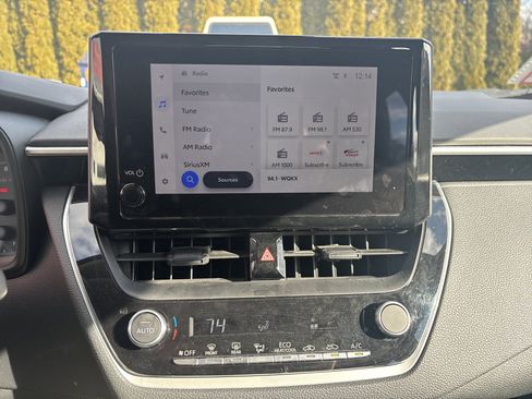 Used 2024 Toyota Corolla LE image 23