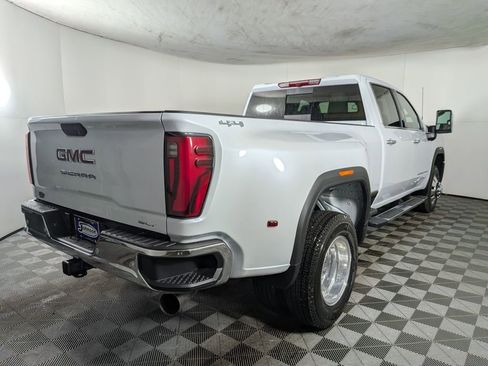 New 2026 GMC Sierra 3500 SLT w/ SLT Premium Package image 7