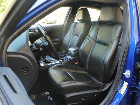 Used 2021 Dodge Charger SXT w/ Leather Interior Group RWD image 10