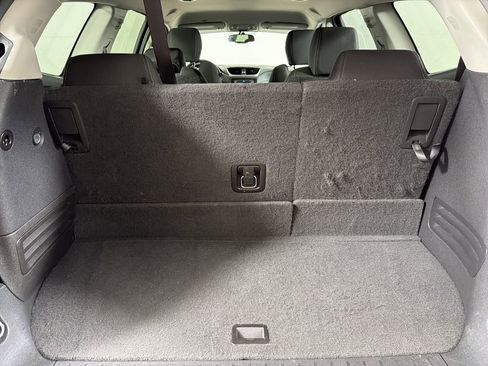 Used 2016 Chevrolet Traverse LT image 17