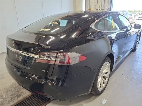 Used 2018 Tesla Model S 75D AWD/4WD image 3