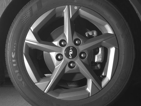 Used 2025 Kia K4 LXS FWD image 13