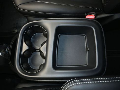 New 2026 Chrysler Pacifica Select image 19