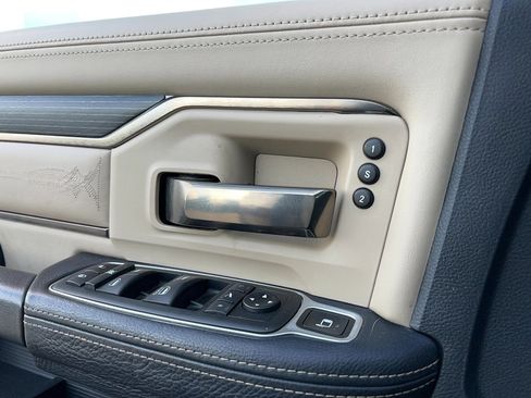 Used 2019 RAM 2500 Limited image 17