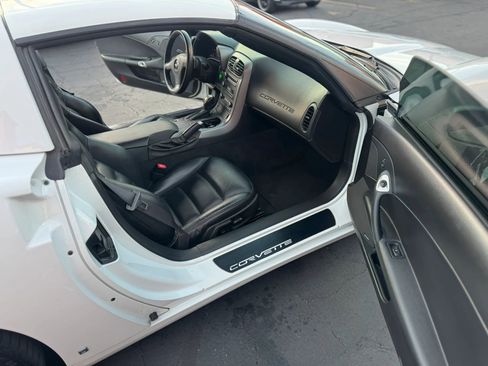 Used 2007 Chevrolet Corvette Coupe 2D w/ Preferred Equipment Group image 14