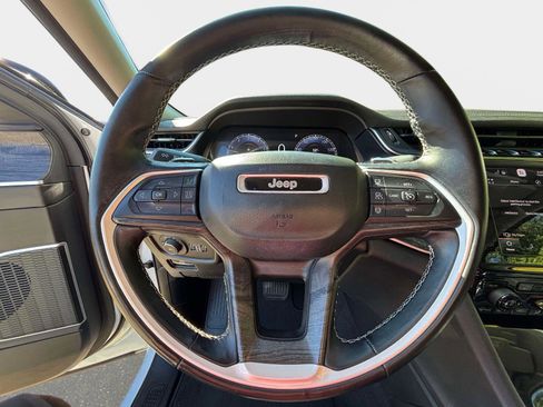 Used 2021 Jeep Grand Cherokee L Limited image 23