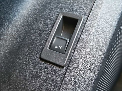 New 2025 Audi Q5 Premium Plus image 22