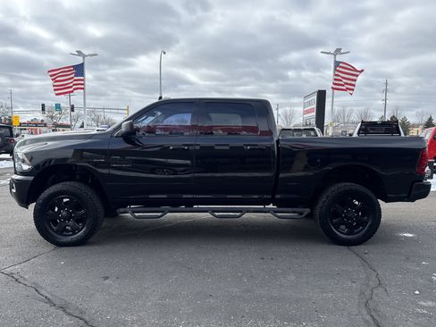 Used 2017 RAM 2500 Big Horn w/ Sport Appearance Group image 4