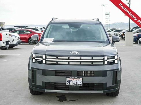 Used 2025 Hyundai Santa Fe SEL FWD image 2