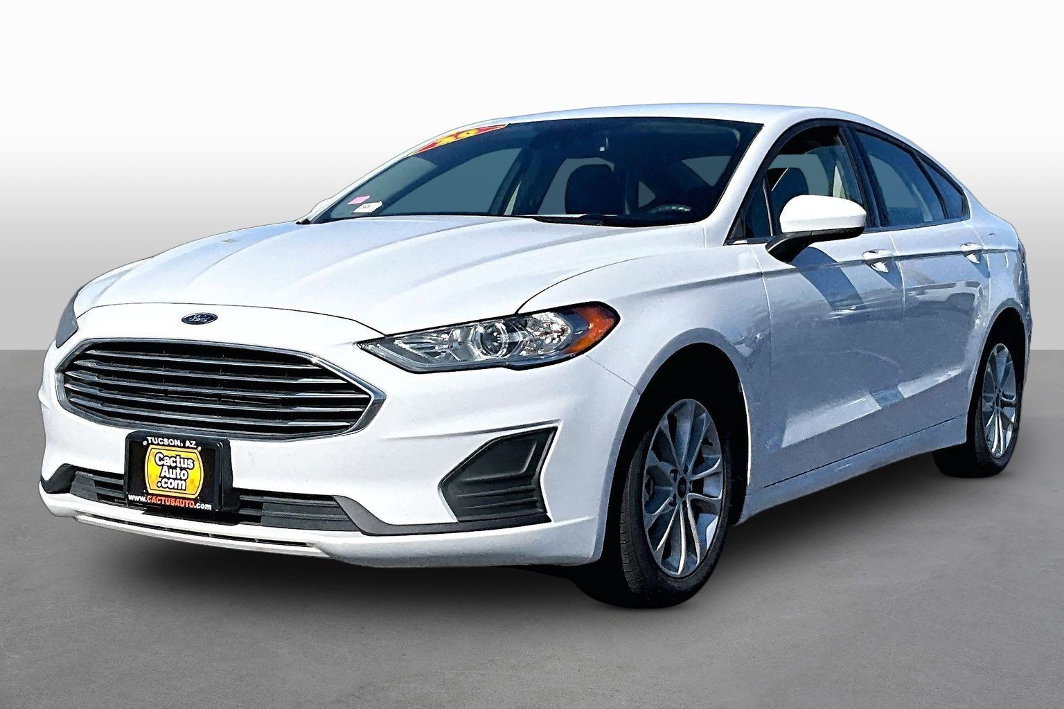 Used 2020 Ford Fusion SE FWD image 1