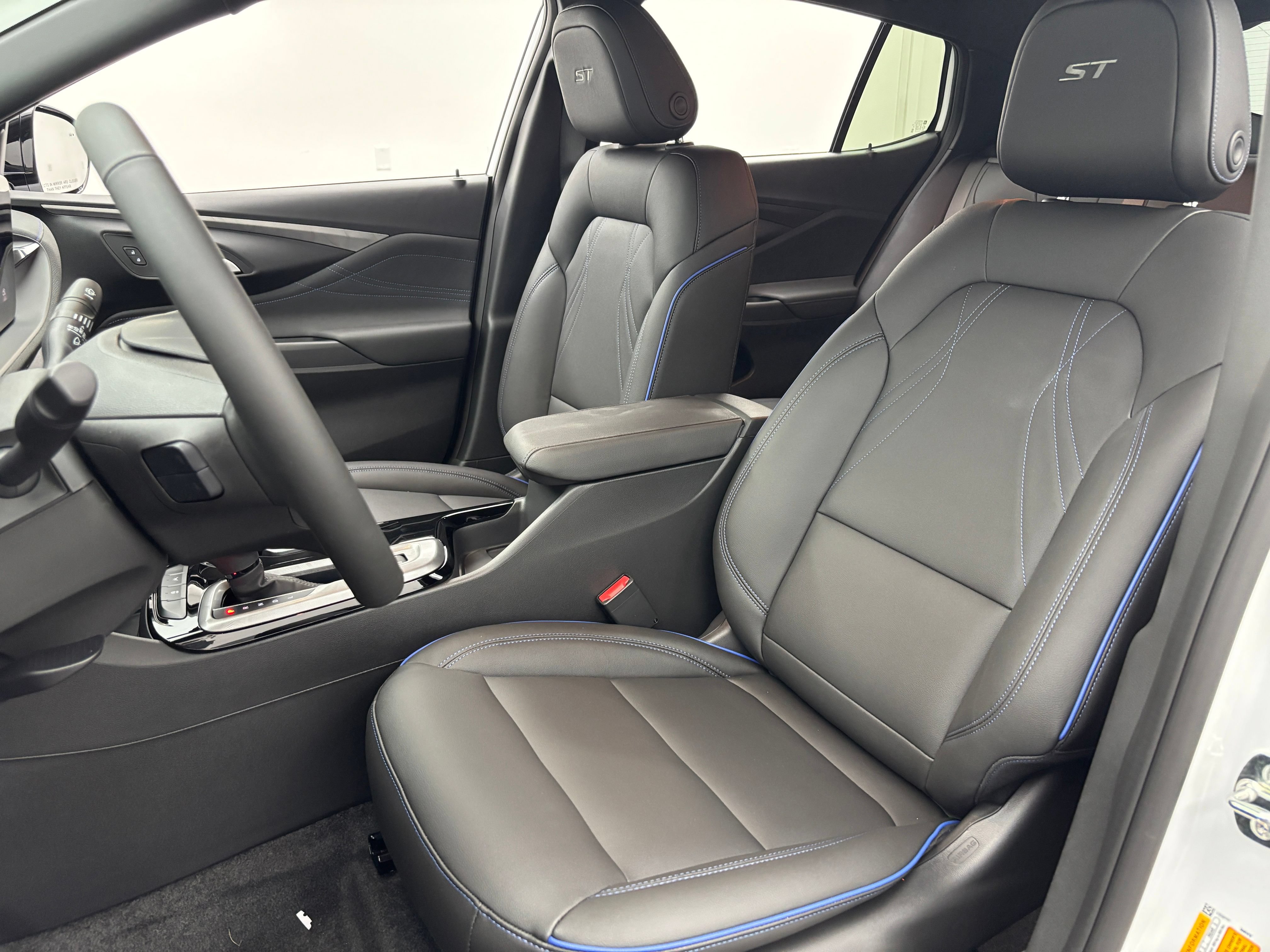 New 2026 Buick Envista Sport Touring w/ Convenience I Package FWD image 16