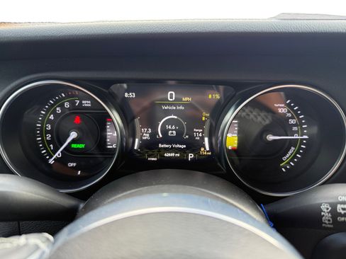 Used 2021 Jeep Wrangler Unlimited Sahara w/ Cold Weather Group AWD/4WD image 11
