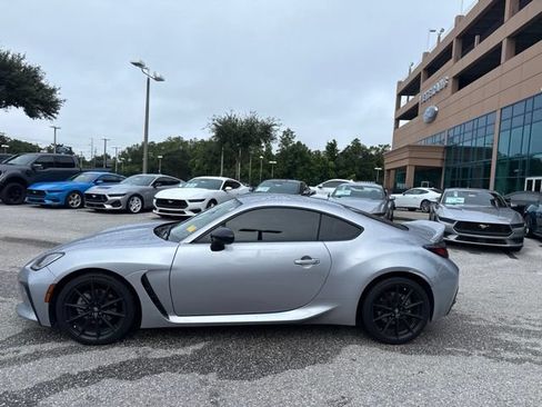 Used 2022 Toyota GR86 Premium RWD image 2