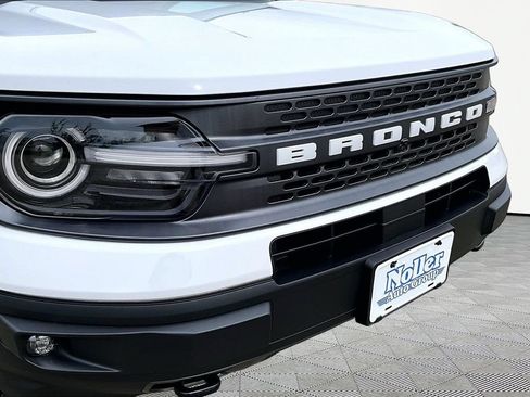 Certified 2024 Ford Bronco Sport Badlands w/ Premium Package AWD/4WD image 28