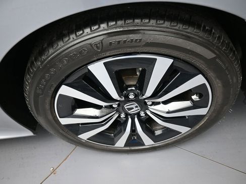 Used 2023 Honda Civic EX image 15